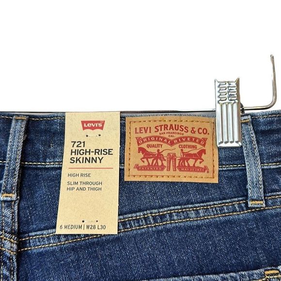 NWT Levis Women's 721 High Rise Skinny Jeans L30 in Blue Size 28x30 - Picture 6 of 8